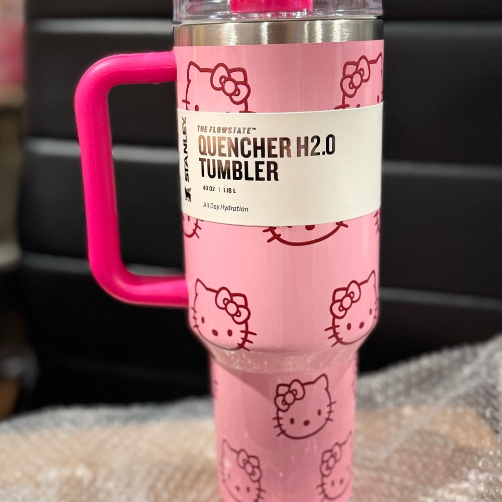 Stanley Hello Kitty Pink Tumbler